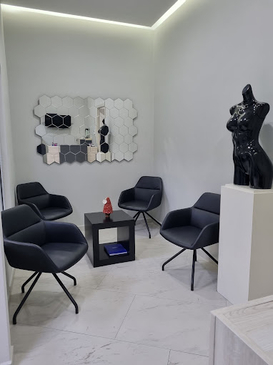 Slider image (8) Dr. Xavier Toscano - Plastic Surgeon